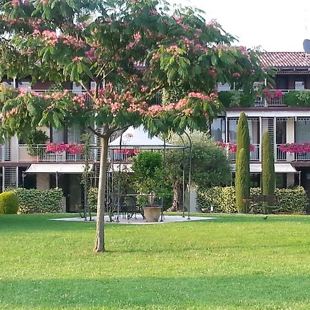 Ca Dell'Orto Rooms & Apartments เวโรนา ภายนอก รูปภาพ