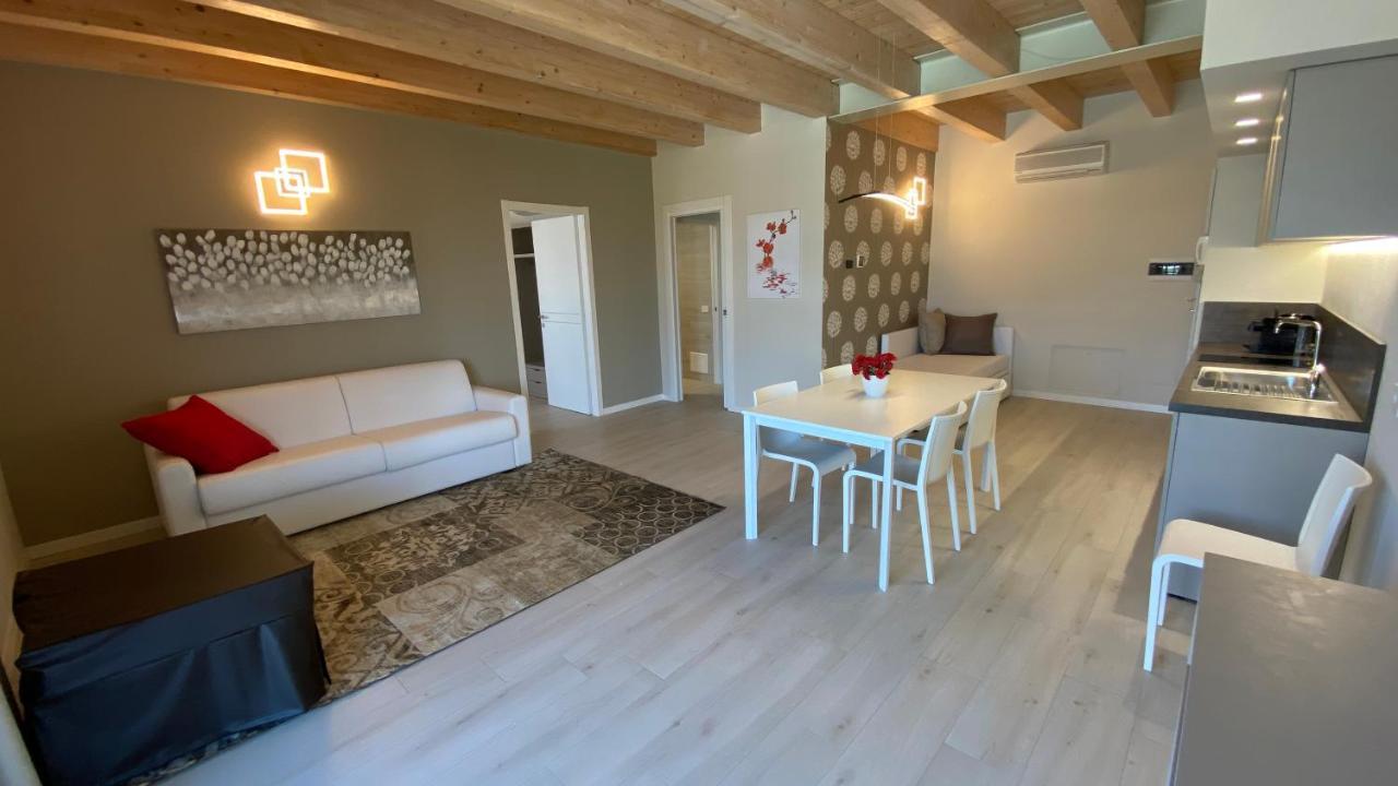 Ca Dell'Orto Rooms & Apartments เวโรนา ภายนอก รูปภาพ