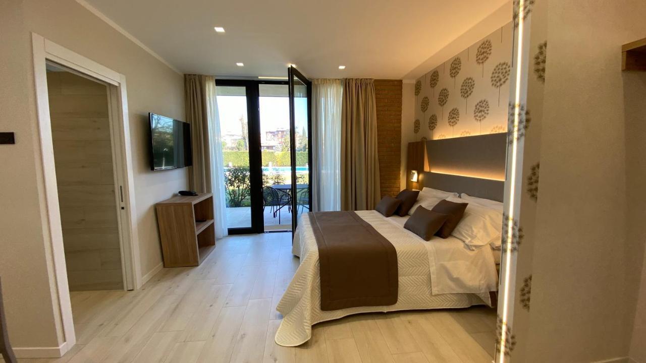 Ca Dell'Orto Rooms & Apartments เวโรนา ภายนอก รูปภาพ