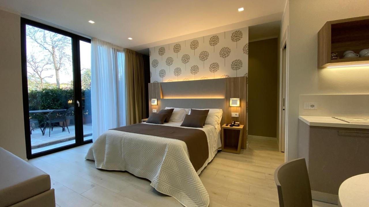Ca Dell'Orto Rooms & Apartments เวโรนา ภายนอก รูปภาพ